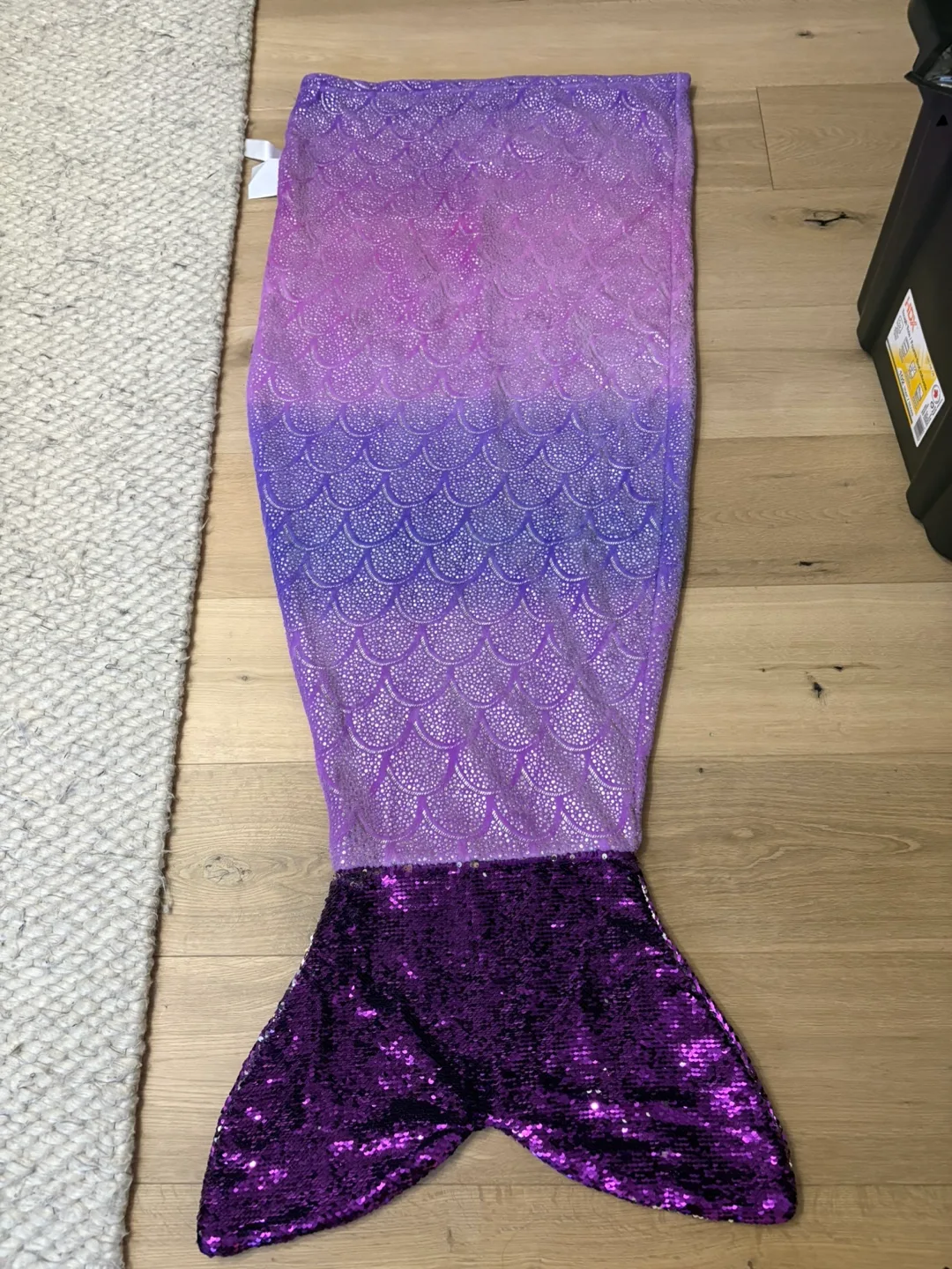 Mermaid Tail Blanket - Purple thumbnail