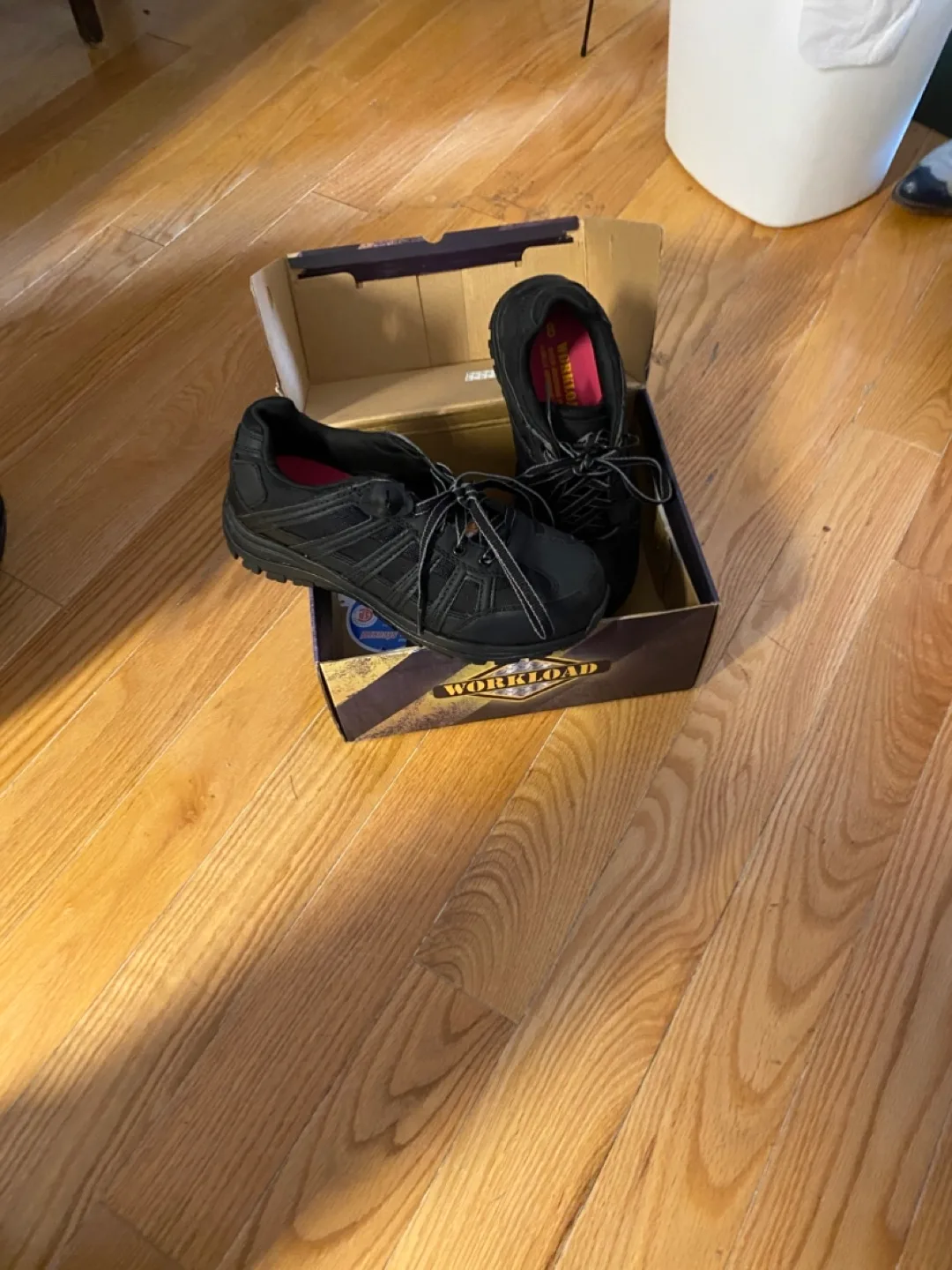 Workload Black Safety Shoes, Size 8 image indicator(2)