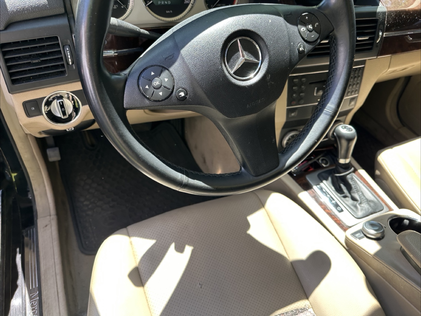 Mercedes-Benz GLK 350 2011