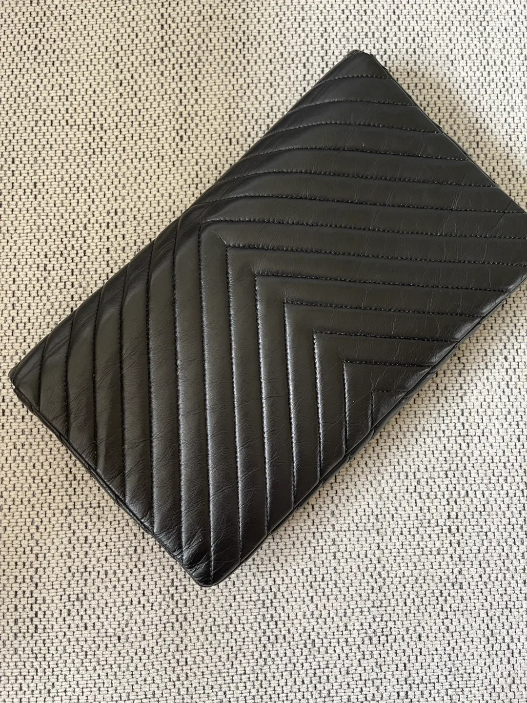 Chanel Black Leather Clutch image indicator(4)