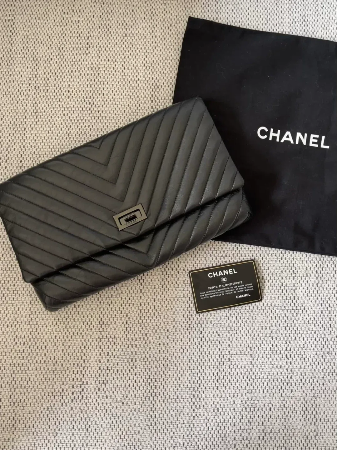 Chanel Black Leather Clutch image indicator(7)