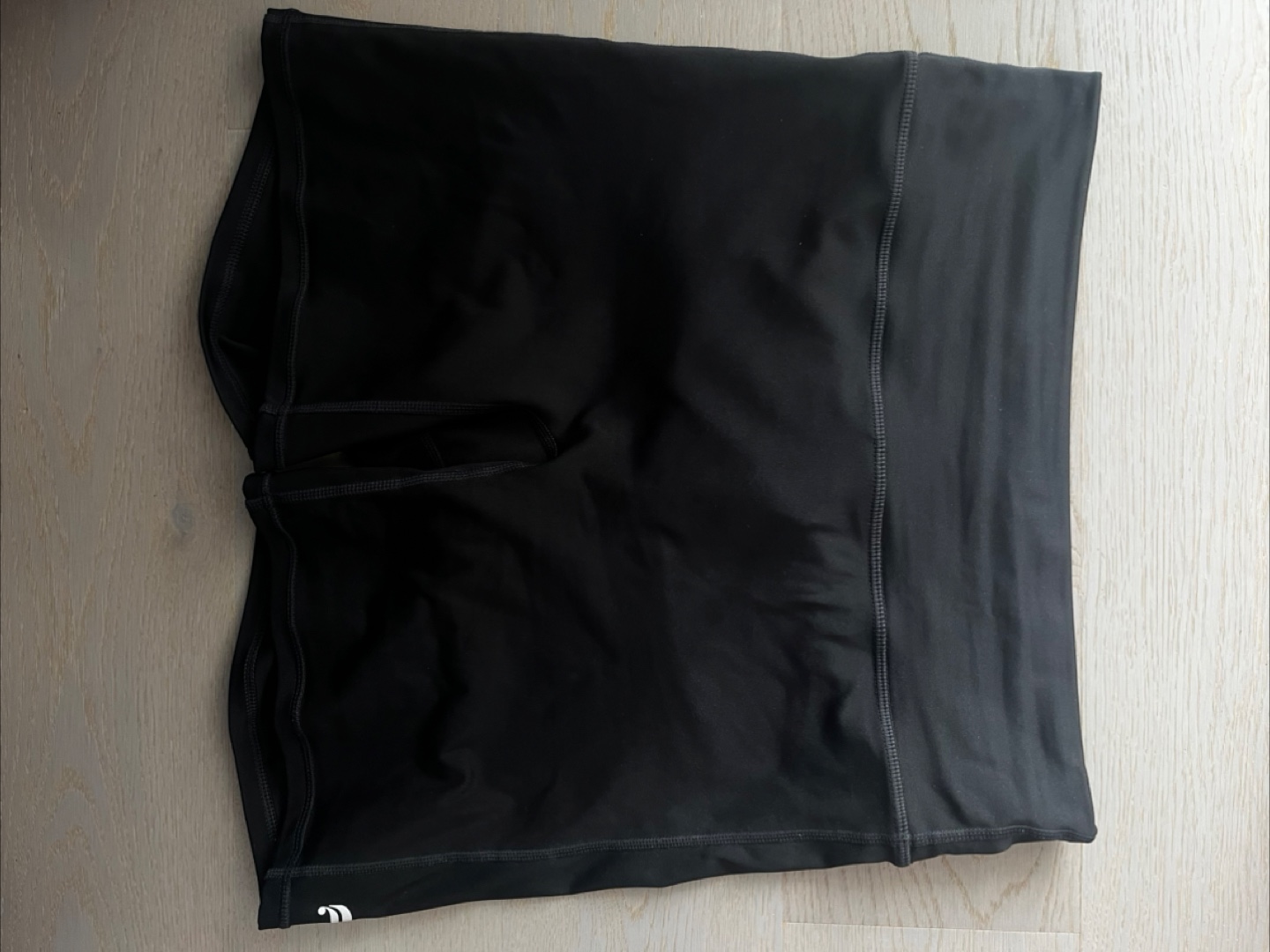 Motion365+ Black Sports Bra & High-Waisted Shorts Set - photo 4