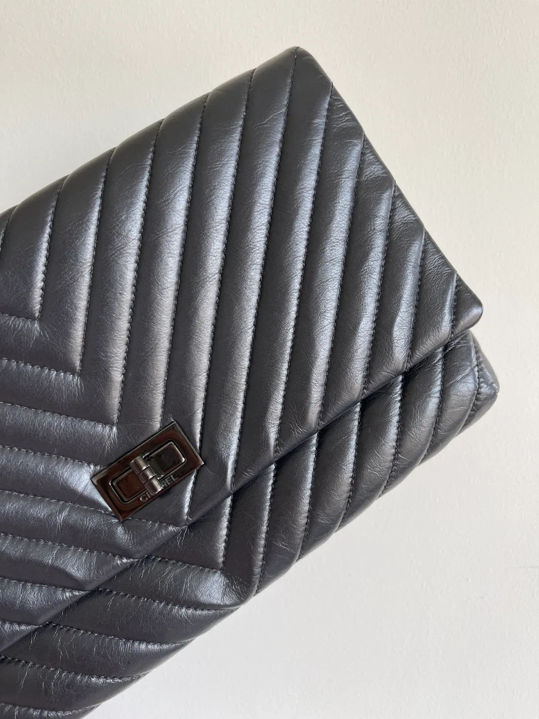 Chanel Black Leather Clutch image indicator(8)