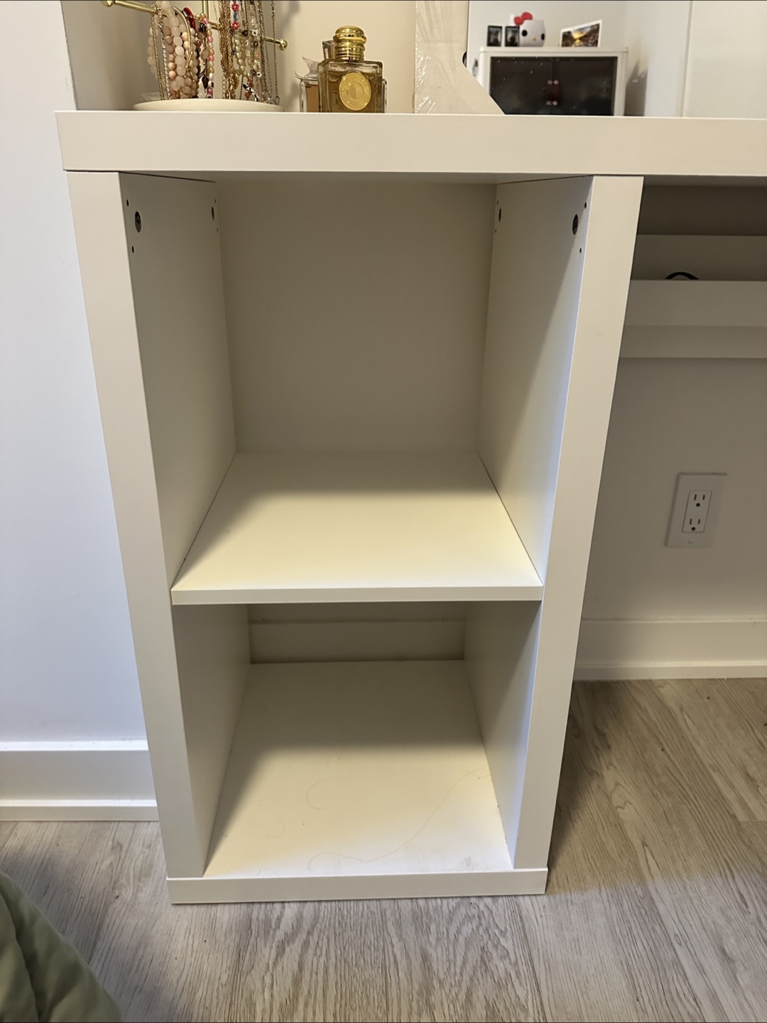 White Desk with Shelves - photo 2