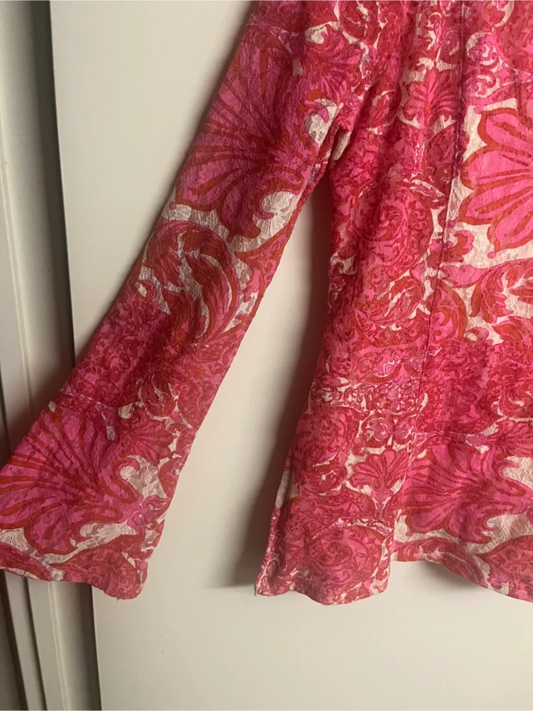 Floral Blouse Size S/M image indicator(2)