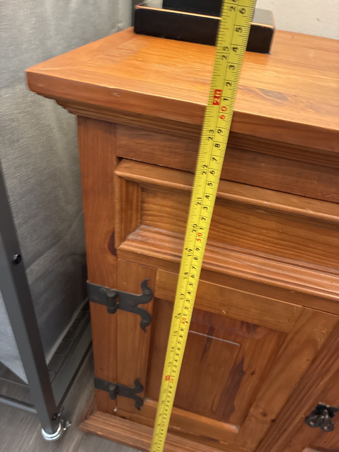 2 solid wood bedside/nightstand tables with drawers and storage - photo 3