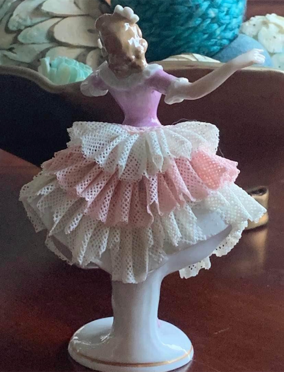 Antique German Dresden Lace Porcelain Ballerina Dancer Figurine - photo 2