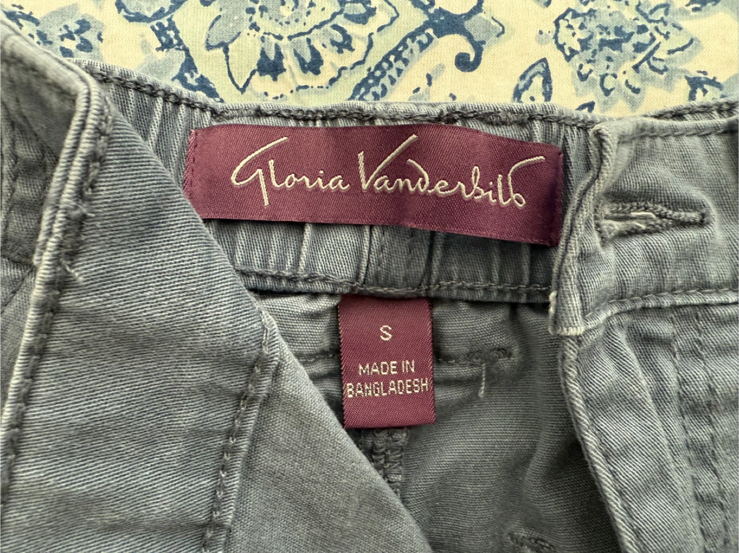 Gloria Vanderbilt Women's Shorts - Size S - photo 2