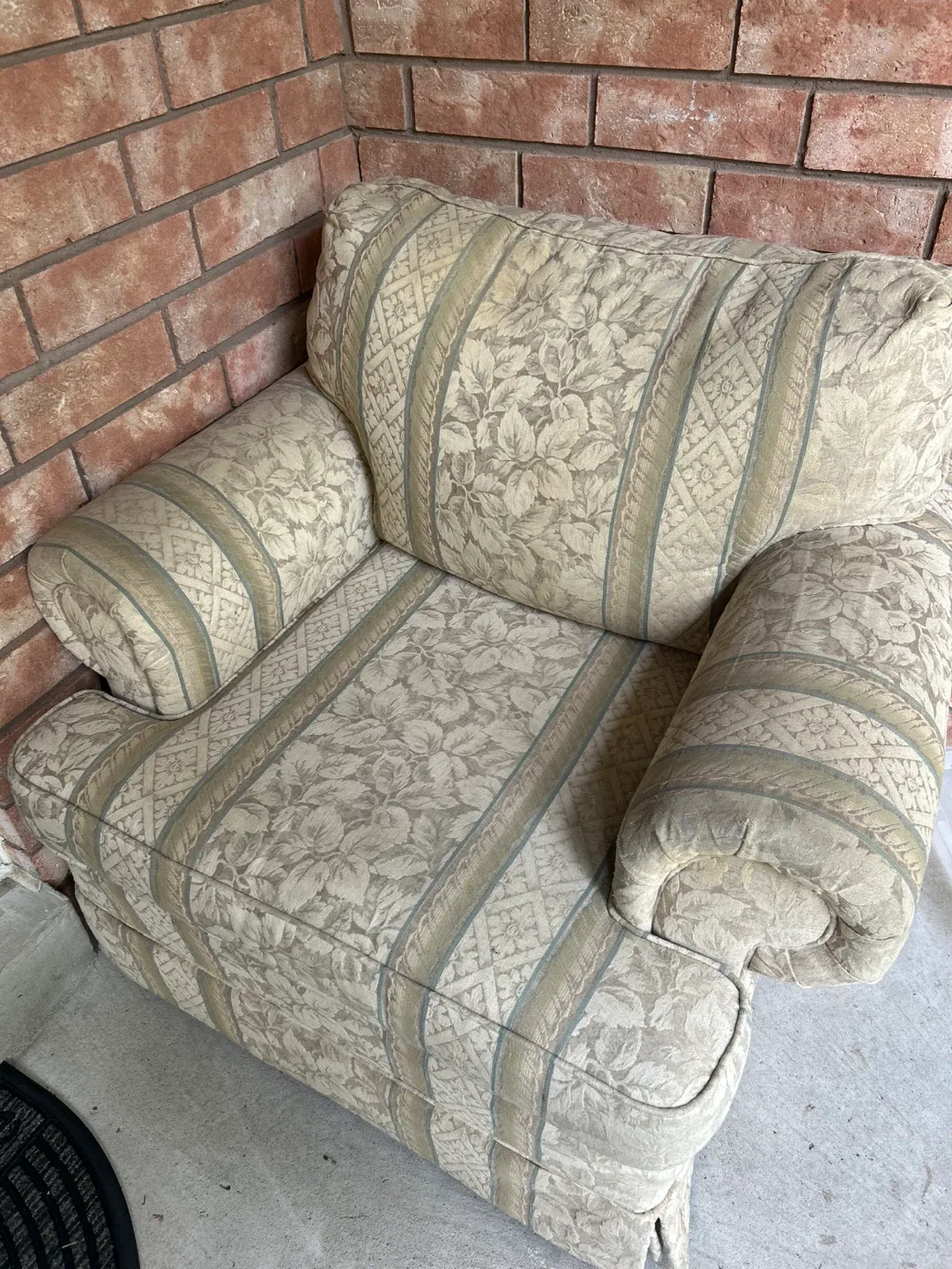 Antique patterned armchair (NEED GONE ASAP) thumbnail