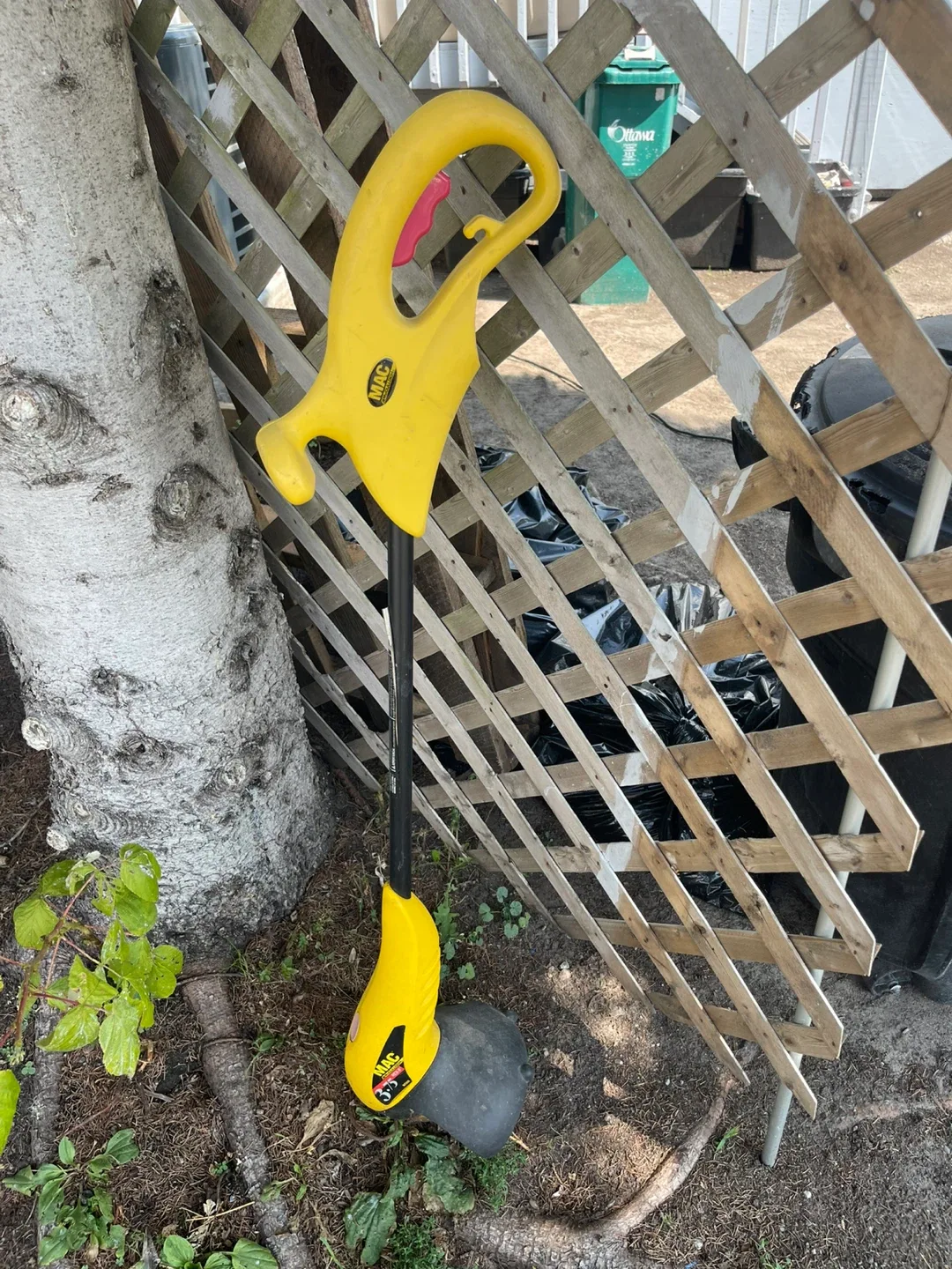 Mac MT800 Electric Grass Trimmer thumbnail