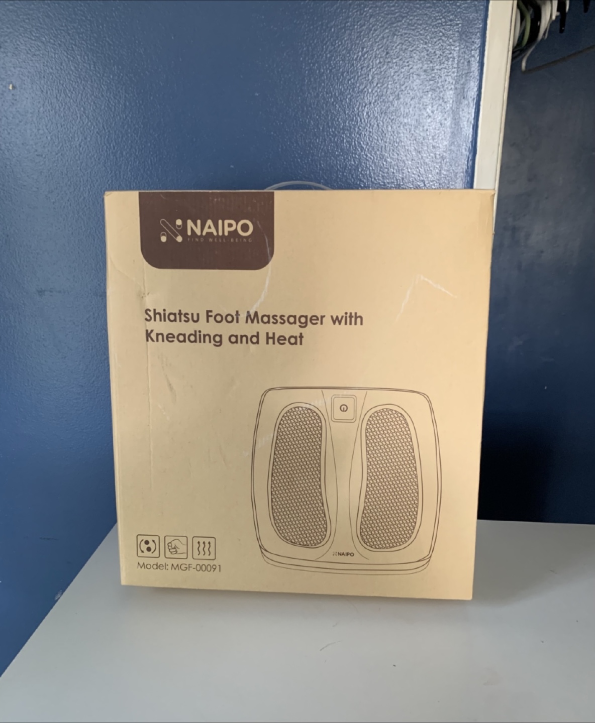 🥕 Naipo Shiatsu Foot Massager with Kneading and Heat - NEW