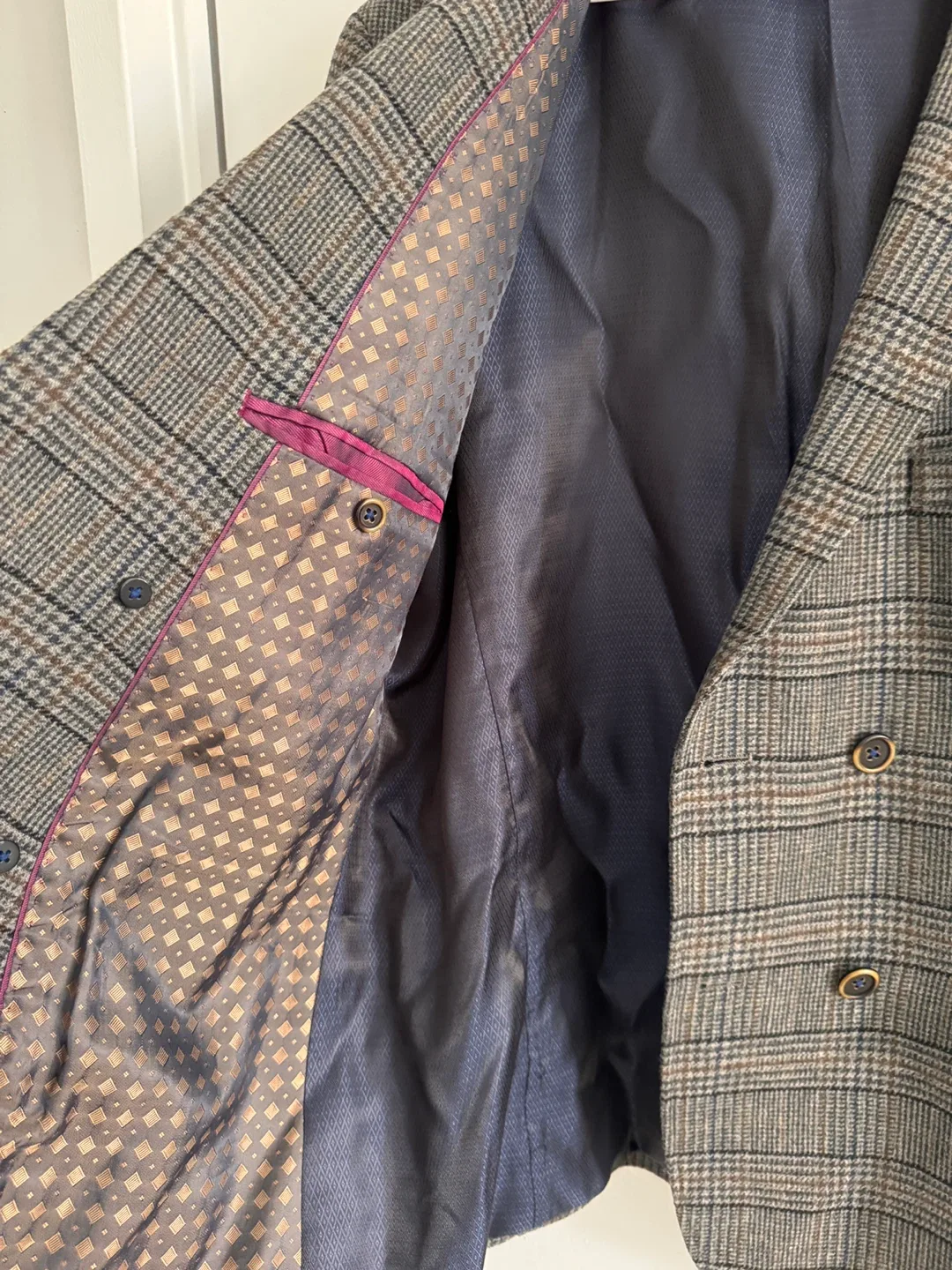 RW&CO. Plaid Blazer, Size 44 image indicator(4)