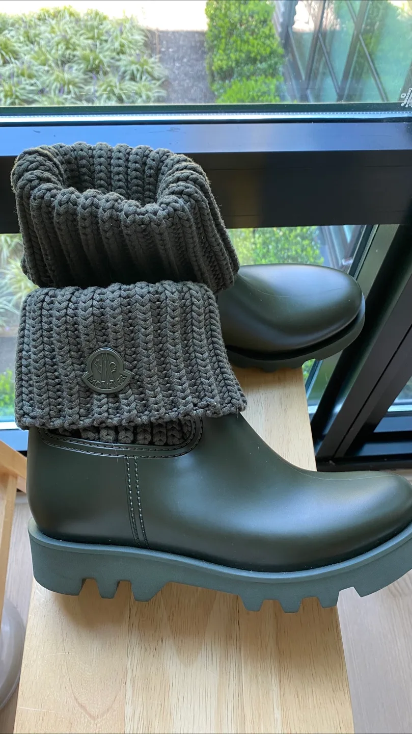 Moncler Ginette Knit Cuff Rain Boots - Size 40 image indicator(2)