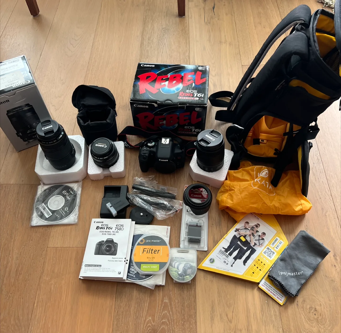 Canon EOS Rebel T6i Camera Bundle thumbnail
