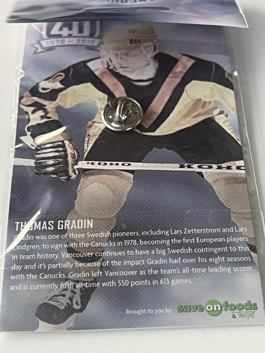 Vancouver Canucks Thomas Gradin 23 Ring of Honour Pin image indicator(4)