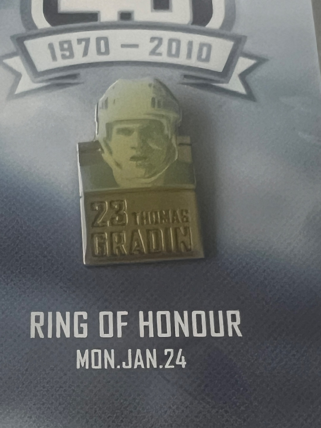 Vancouver Canucks Thomas Gradin 23 Ring of Honour Pin - photo 3