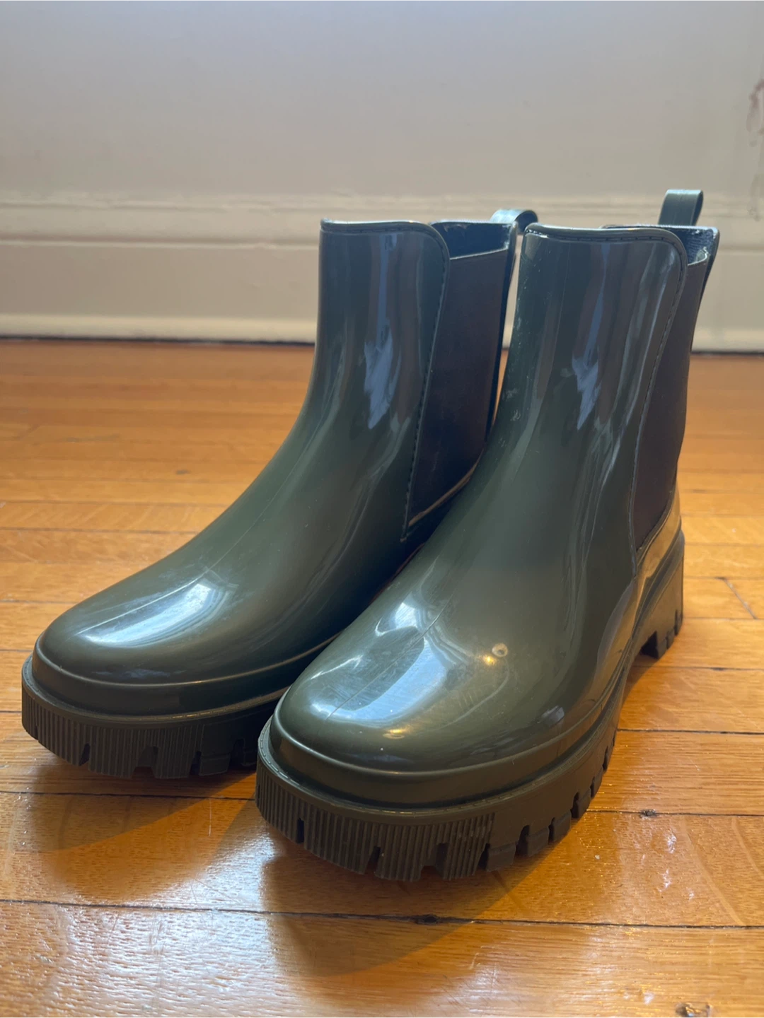 Lemon Jelly Chelsea Boots, Size 8 - photo 2