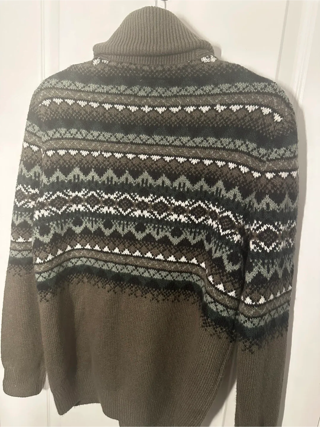 Cozy Cardigan image indicator(5)