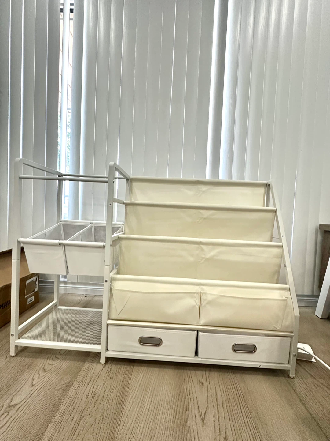 White Cover-Forward Bookshelf