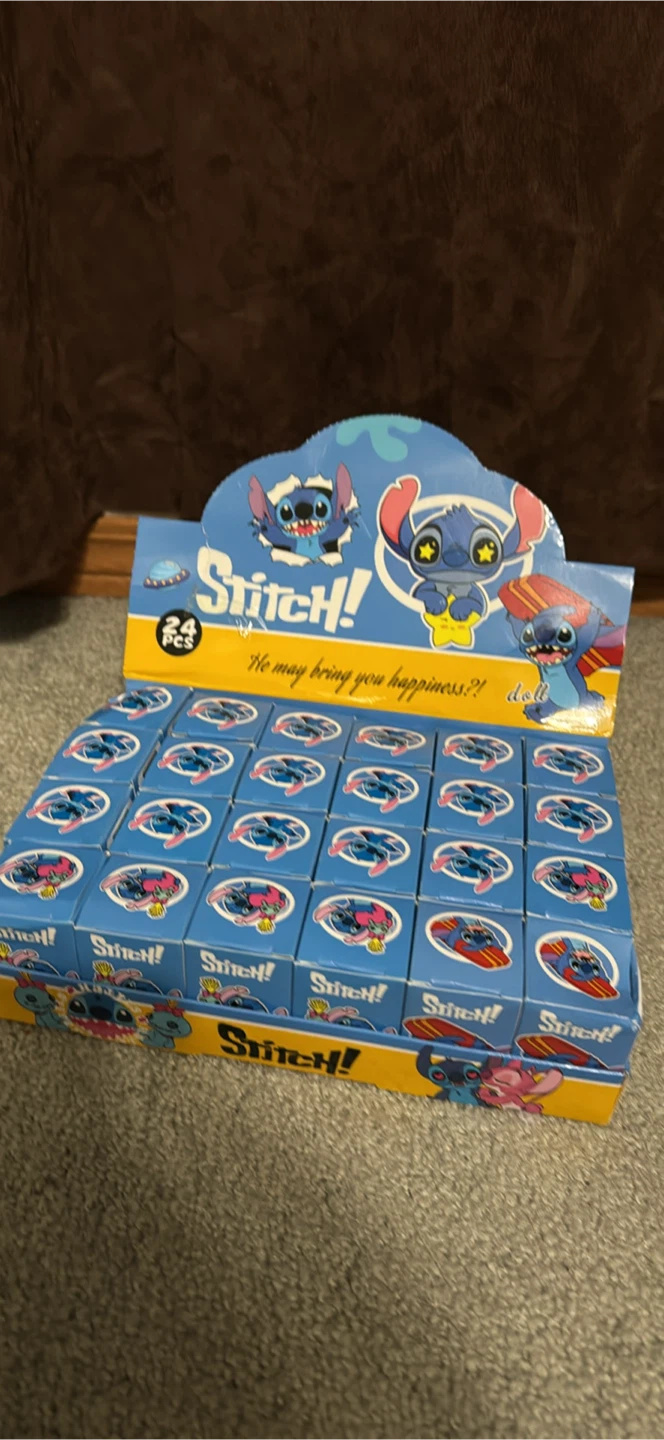 Sweet Cool Family & Stitch! Blind Box Dolls - 24pcs