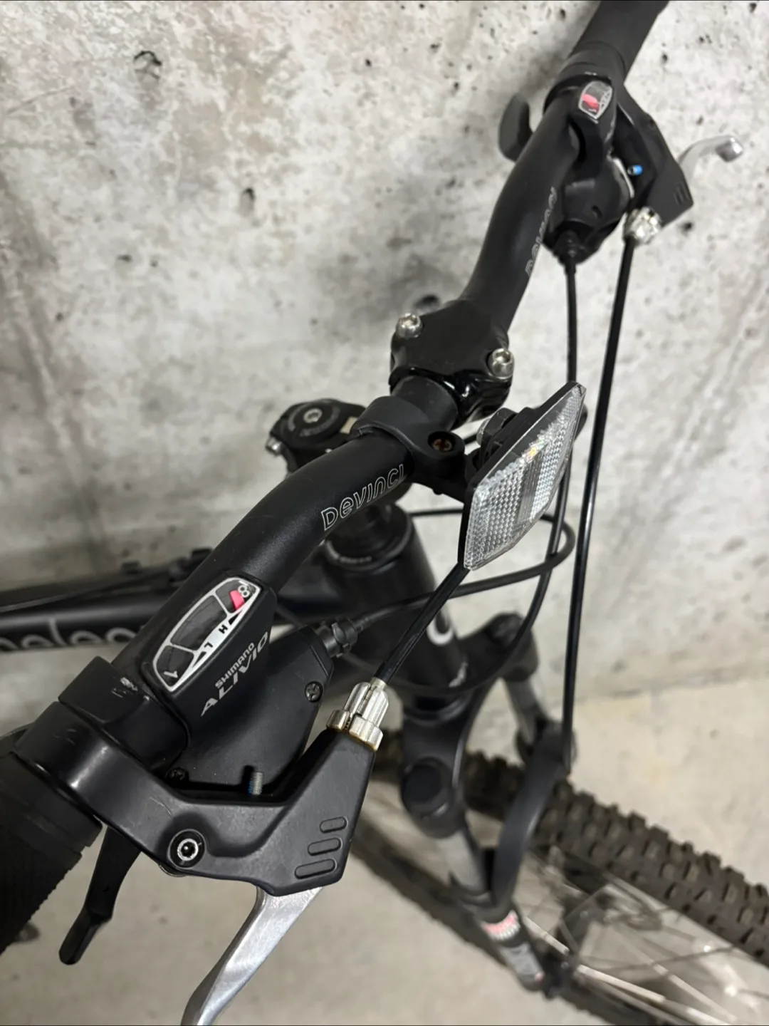 DaVinci Chameleon size Med, black image indicator(4)