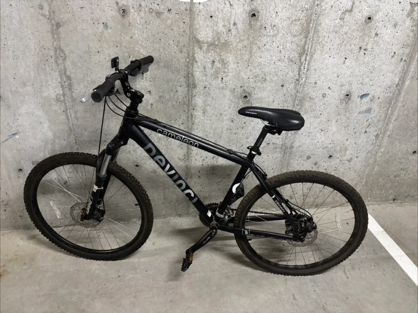 DaVinci Chameleon size Med, black image indicator(2)