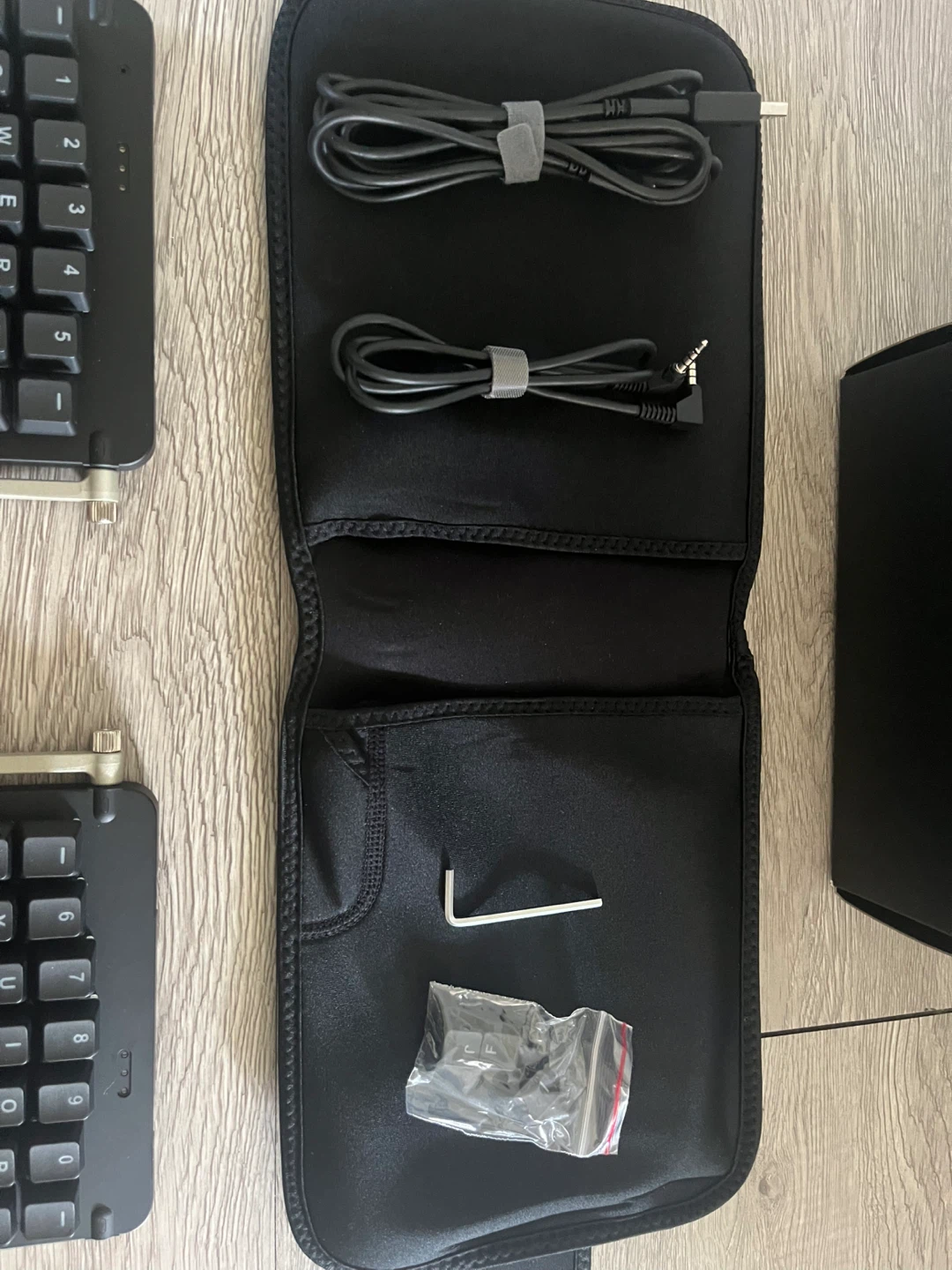 ZSA Moonlander Ergonomic Keyboard - photo 3
