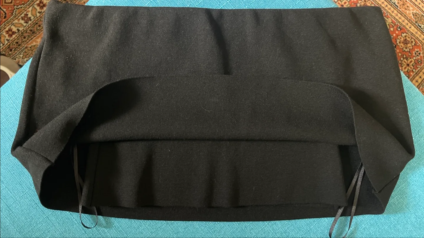 Zara Black Off-Shoulder Top - Size XS image indicator(4)