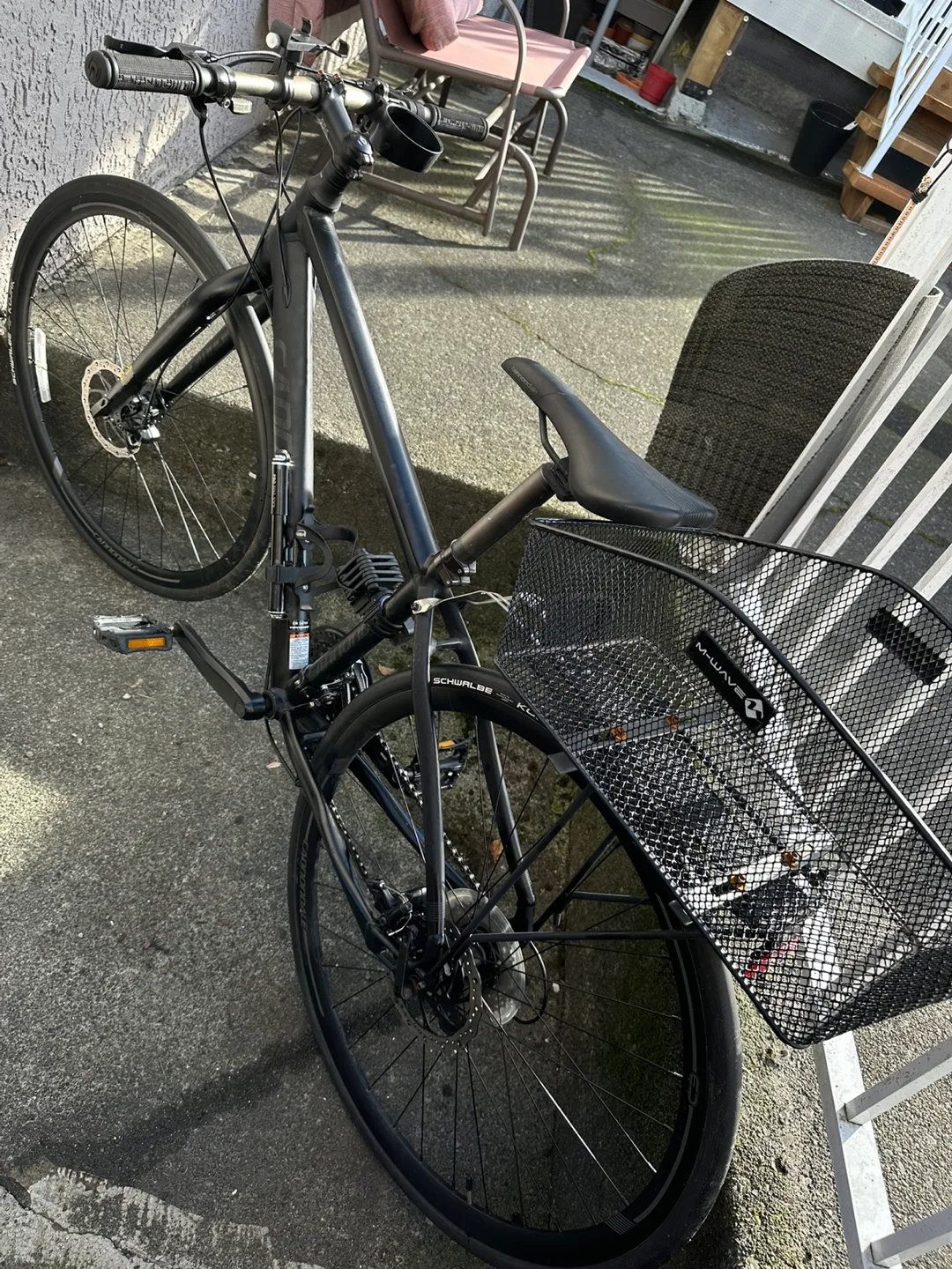 Black Hybrid Bicycle image indicator(6)