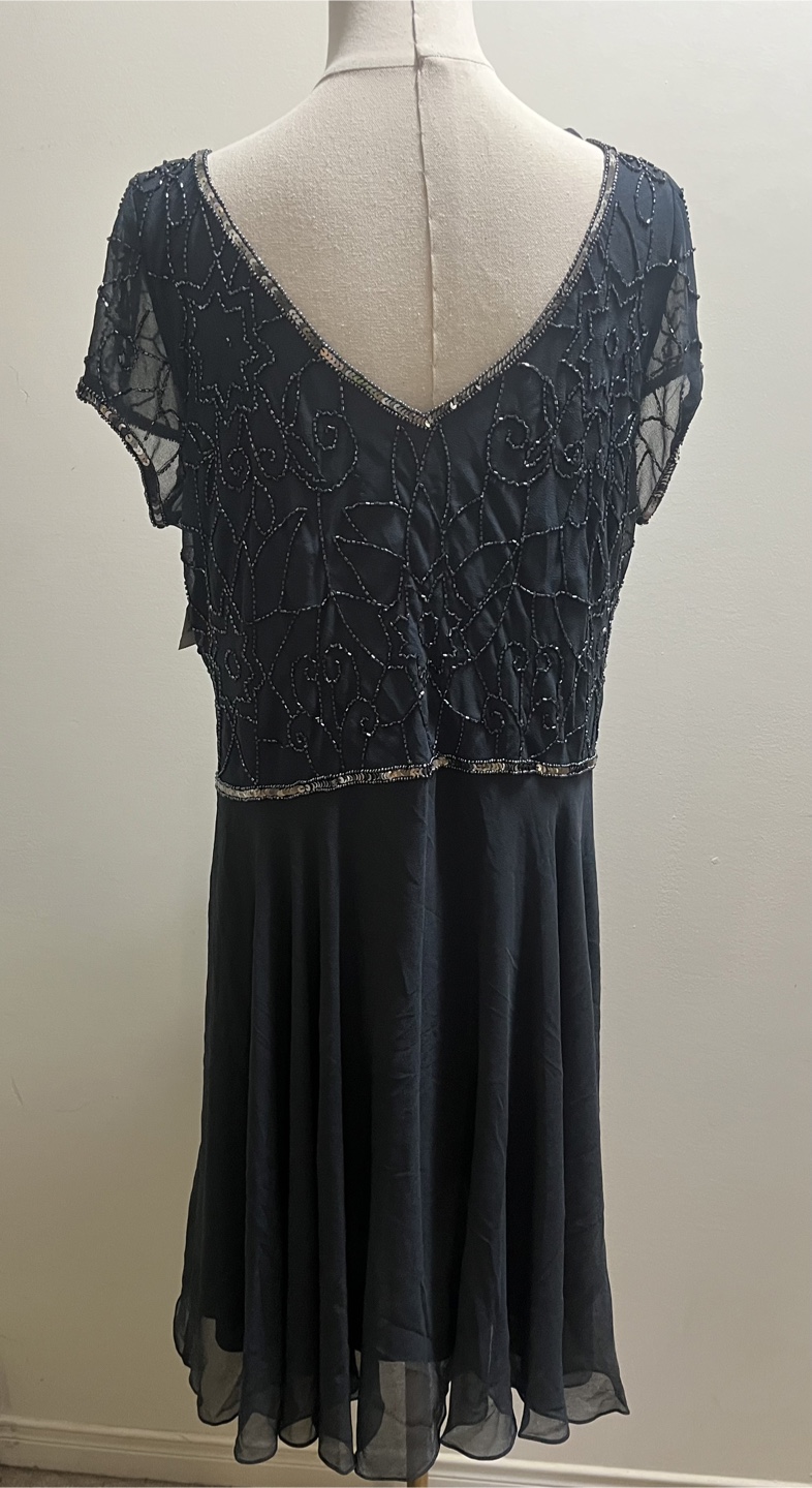 J Kara Women's Cap Sleeve V-Neck Beaded Dress sz 16 - photo 5