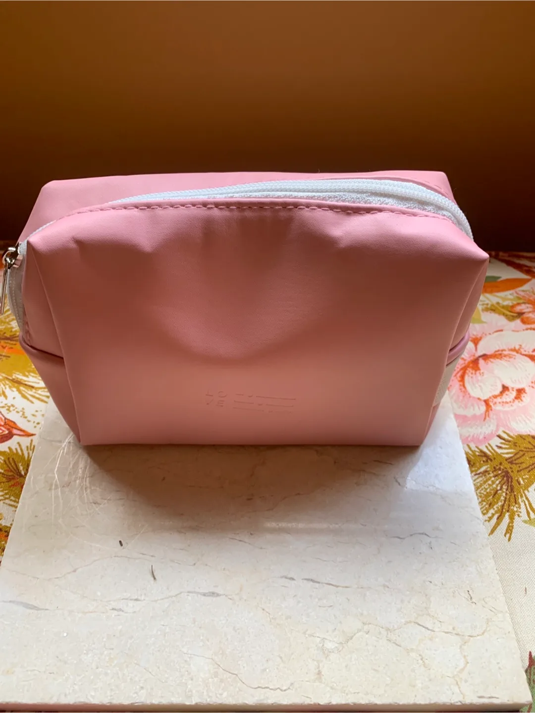 BNNU Pink Cosmetic/Toiletries Bag and inspirational Heart🥕 image indicator(3)