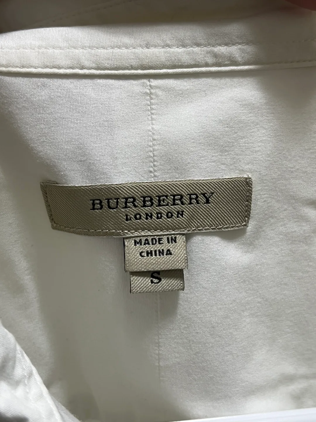 Burberry White Casual Button Down Shirt sz S image indicator(7)