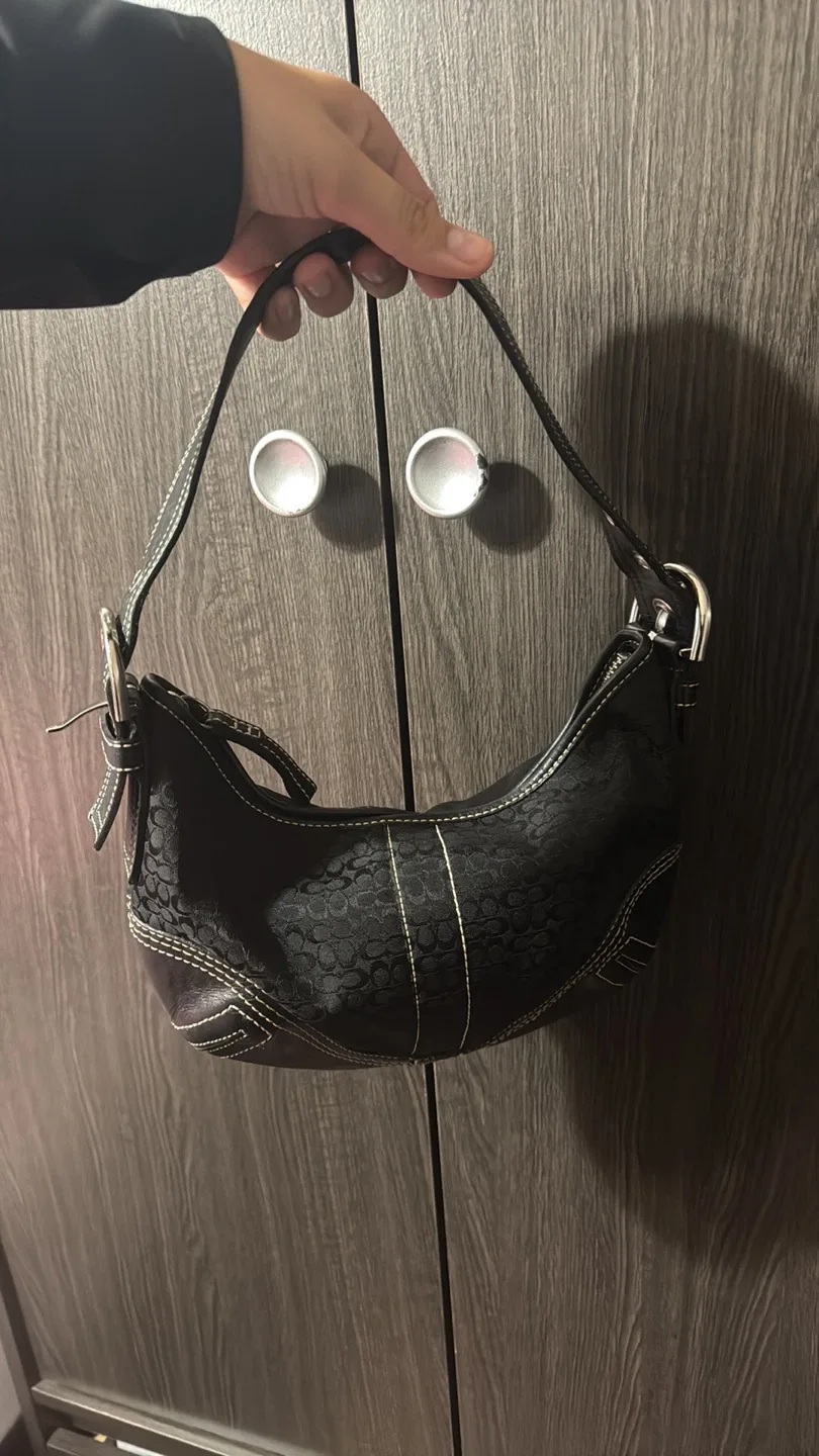 Vintage mini coach shoulder bag image indicator(3)