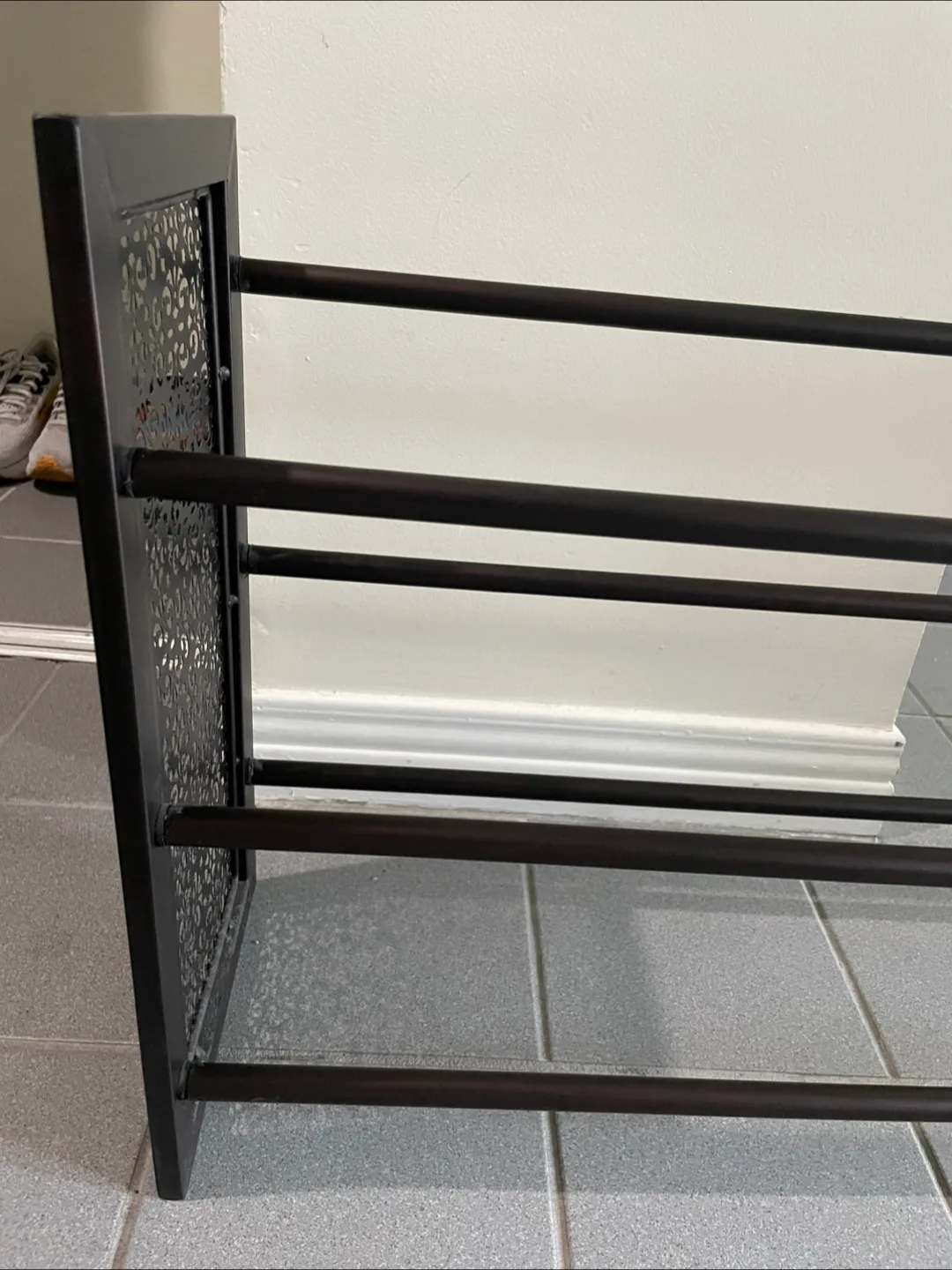 Adjustable Metal Shoe Rack - Black image indicator(7)