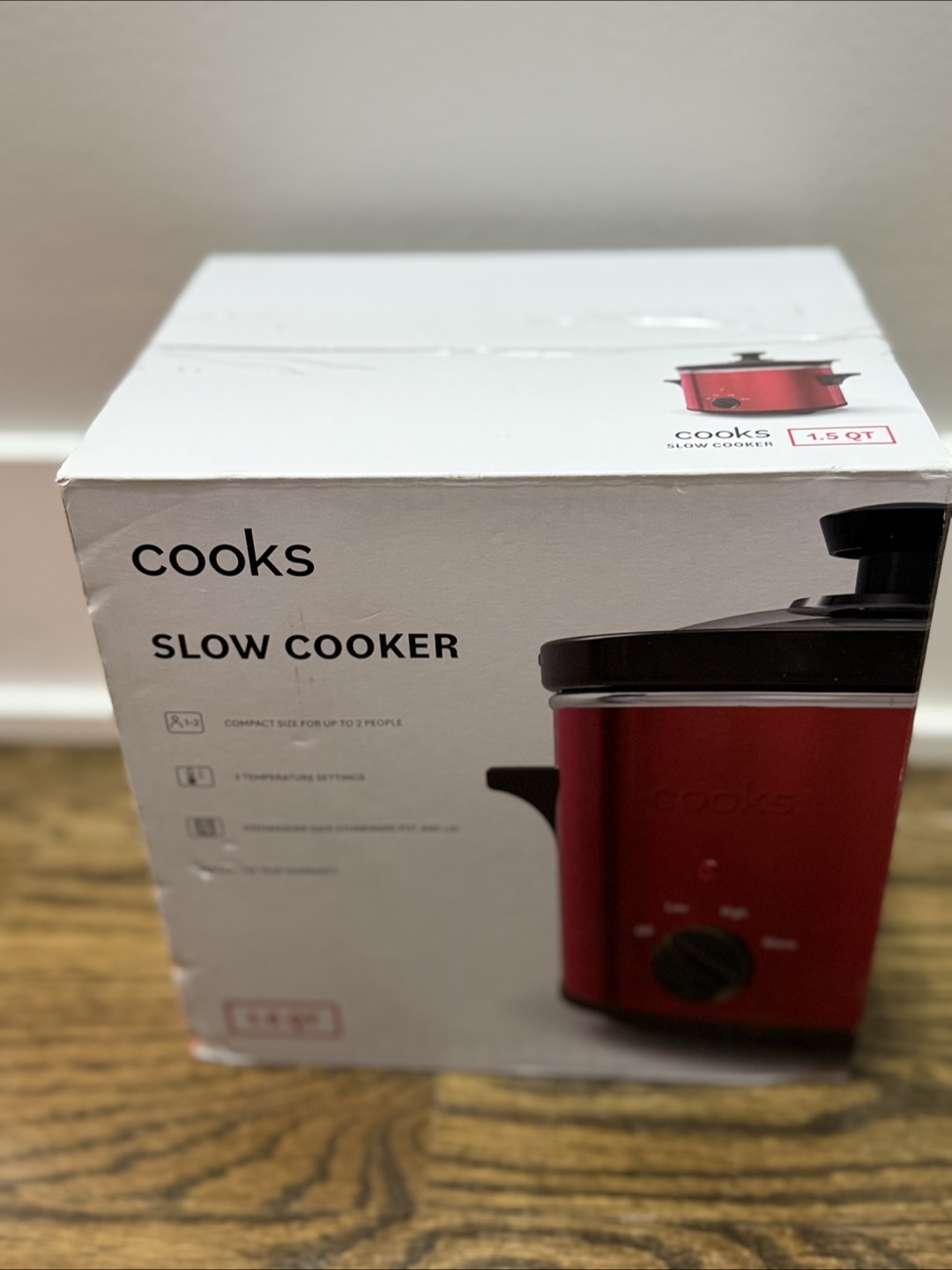 NEW Cooks 1.5 Qt Slow Cooker - Red