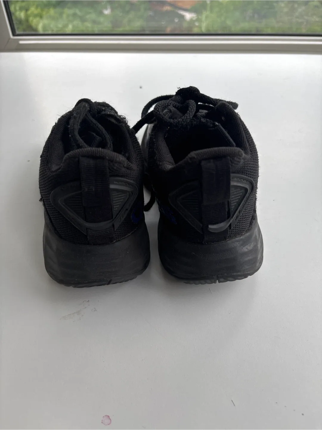 Adidas Kids' Basketball Shoes - Size 2 image indicator(4)