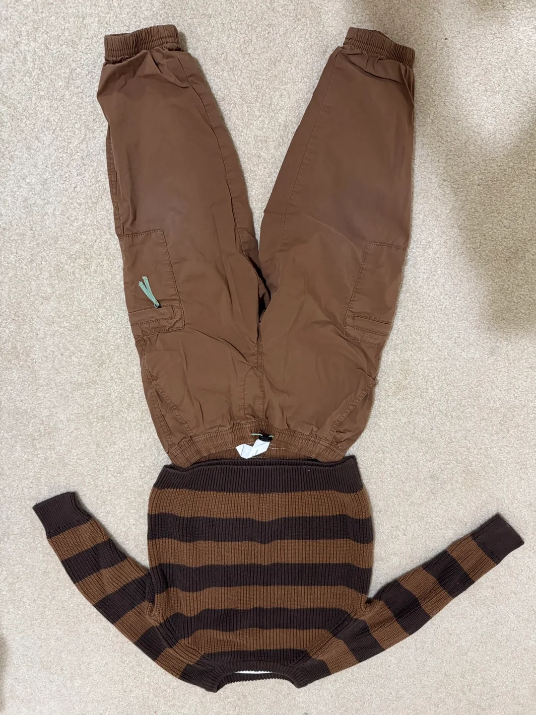 Kids' H&M Dinosaur & Batman Sweaters image indicator(7)