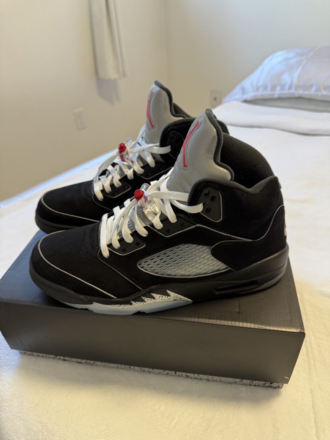 jordan 5 'black metallic' - photo 2