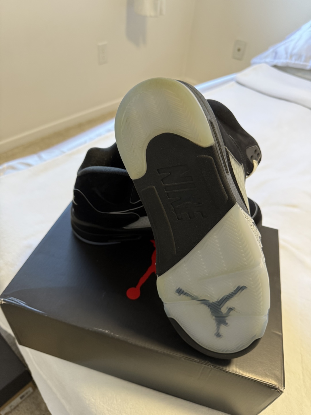jordan 5 'black metallic' - photo 3