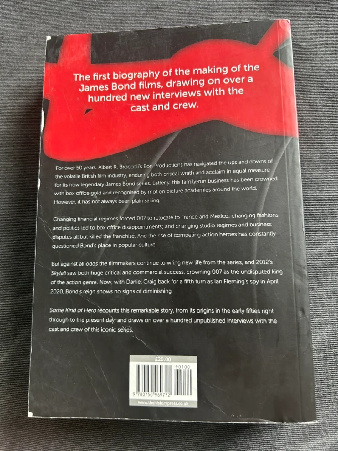 $30 for 6 Hard to Find James Bond Books image indicator(3)