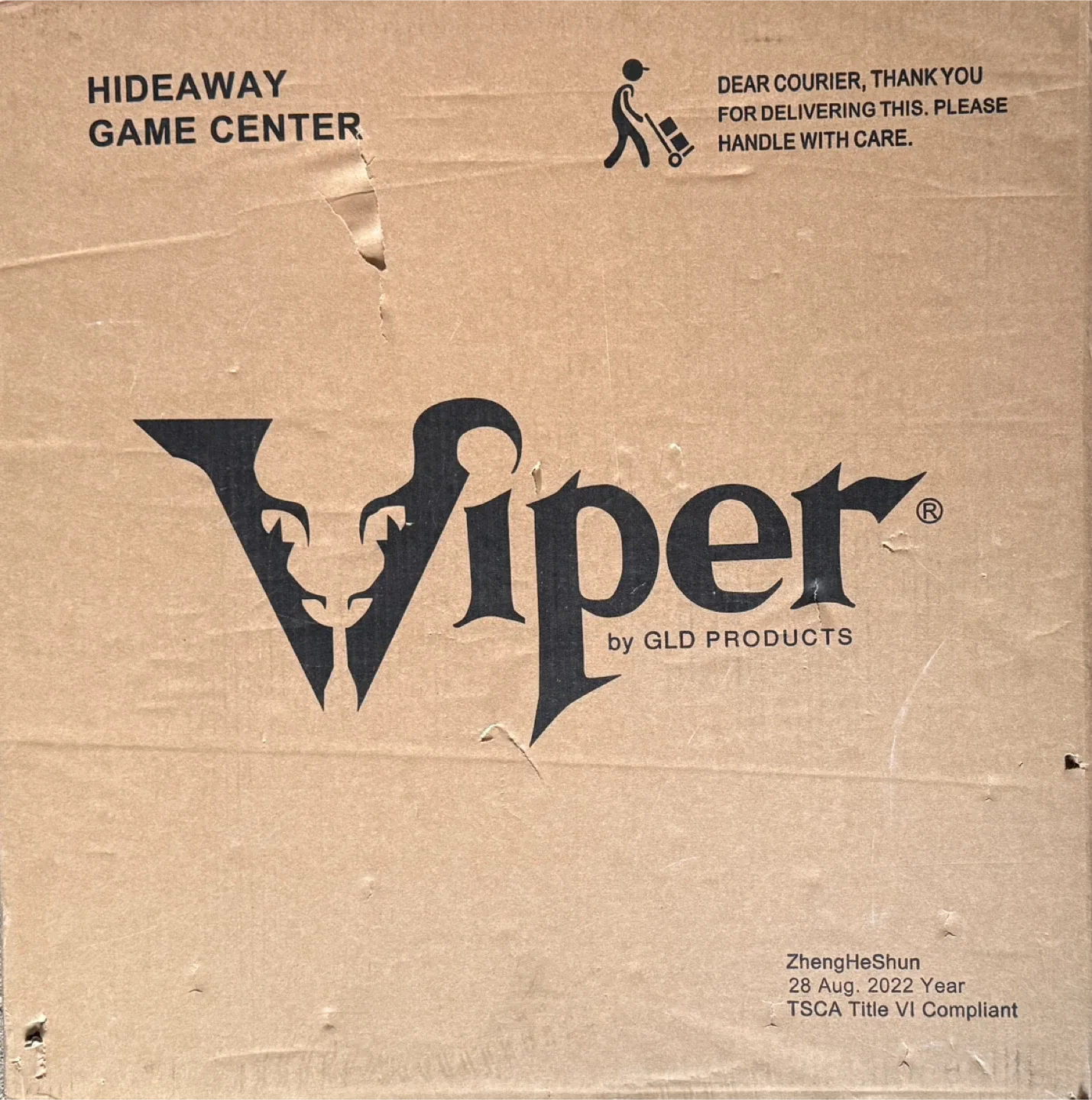 Viper Hideaway Dartboard Cabinet with Steel-Tip Darts image indicator(2)