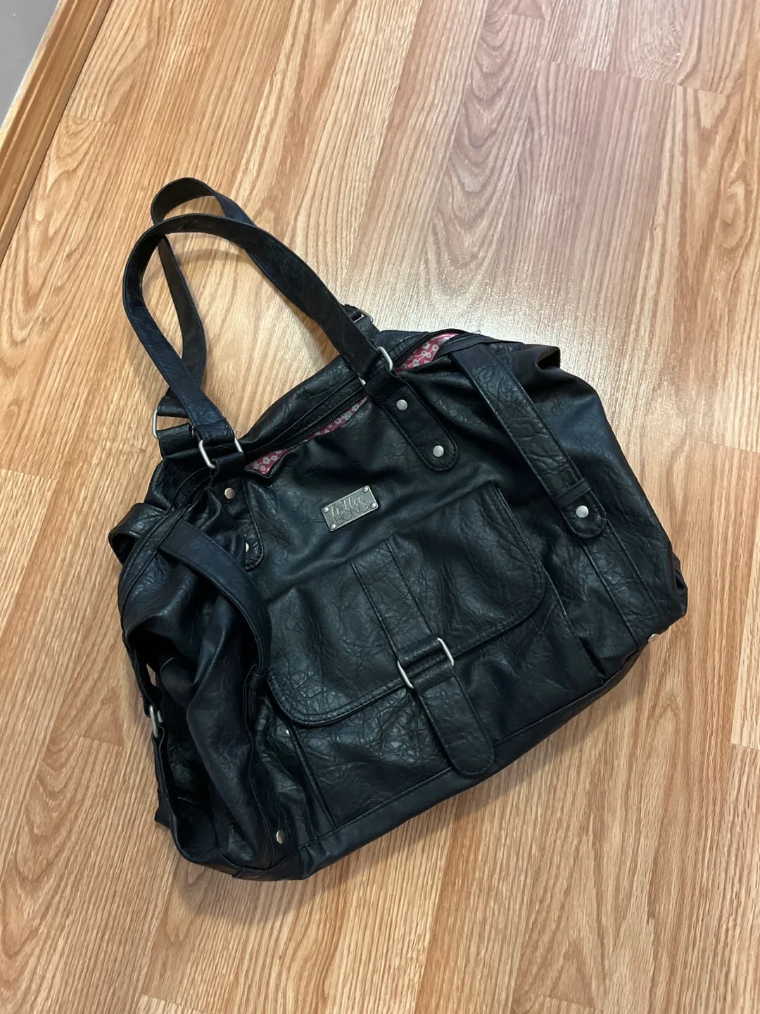 La Diva Black Shoulder Bag thumbnail