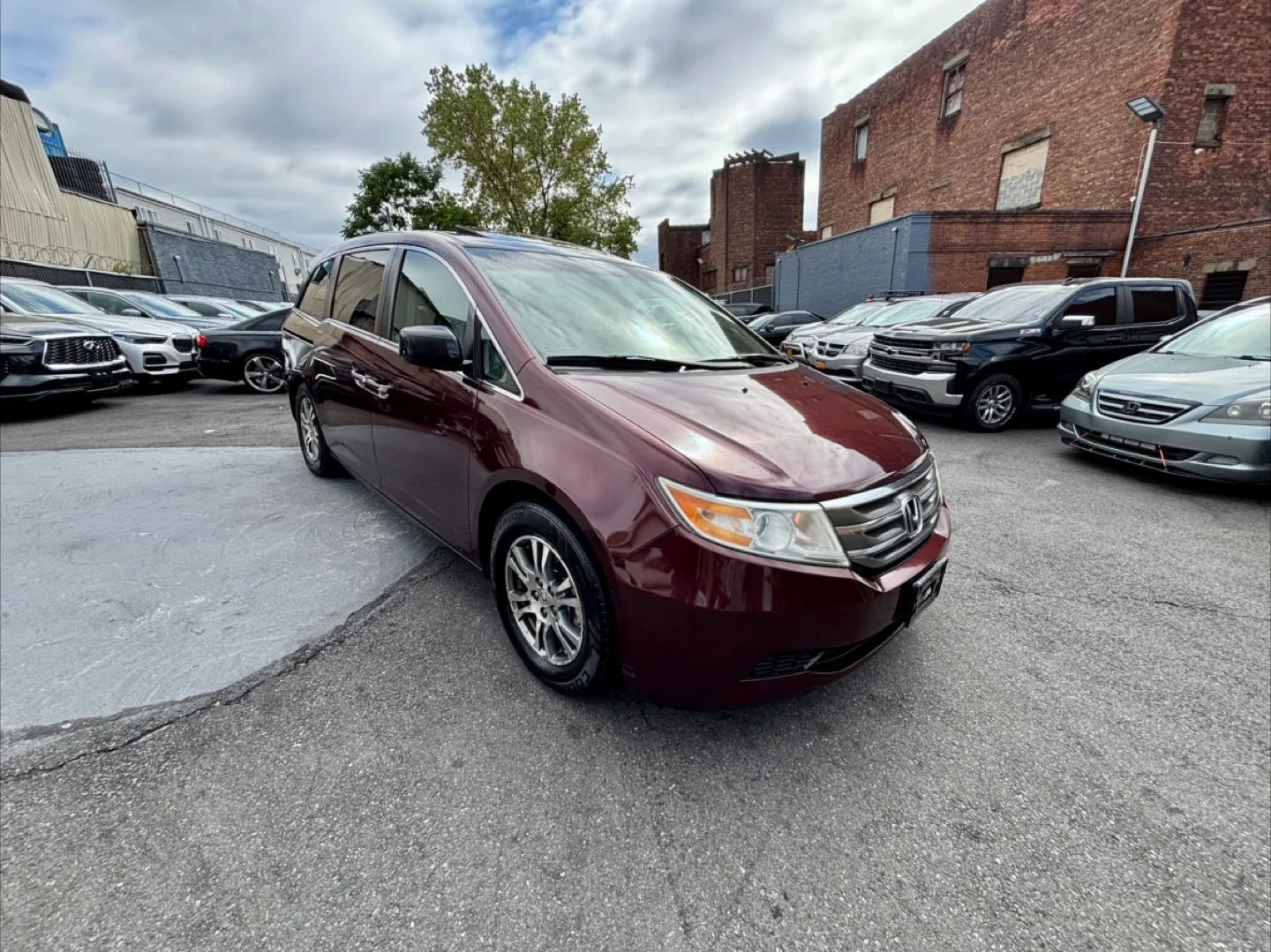 Honda Odyssey ex-l Minivan 2012 118K miles thumbnail