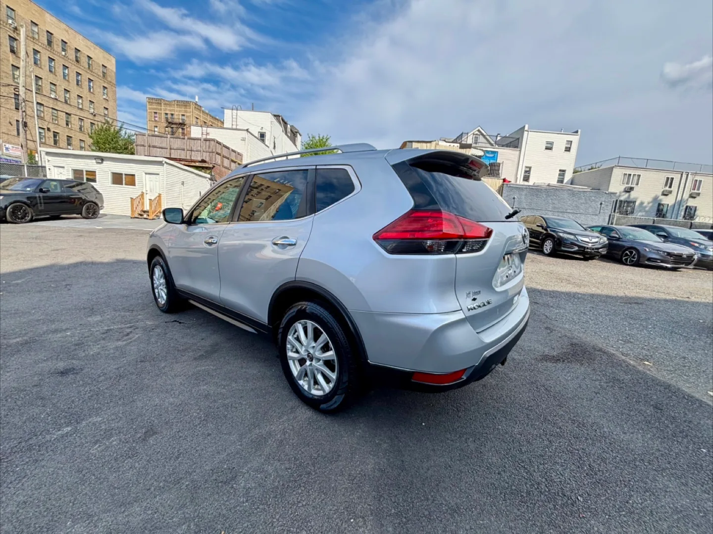 Nissan Rogue Sv 2017 113,700 miles image indicator(4)