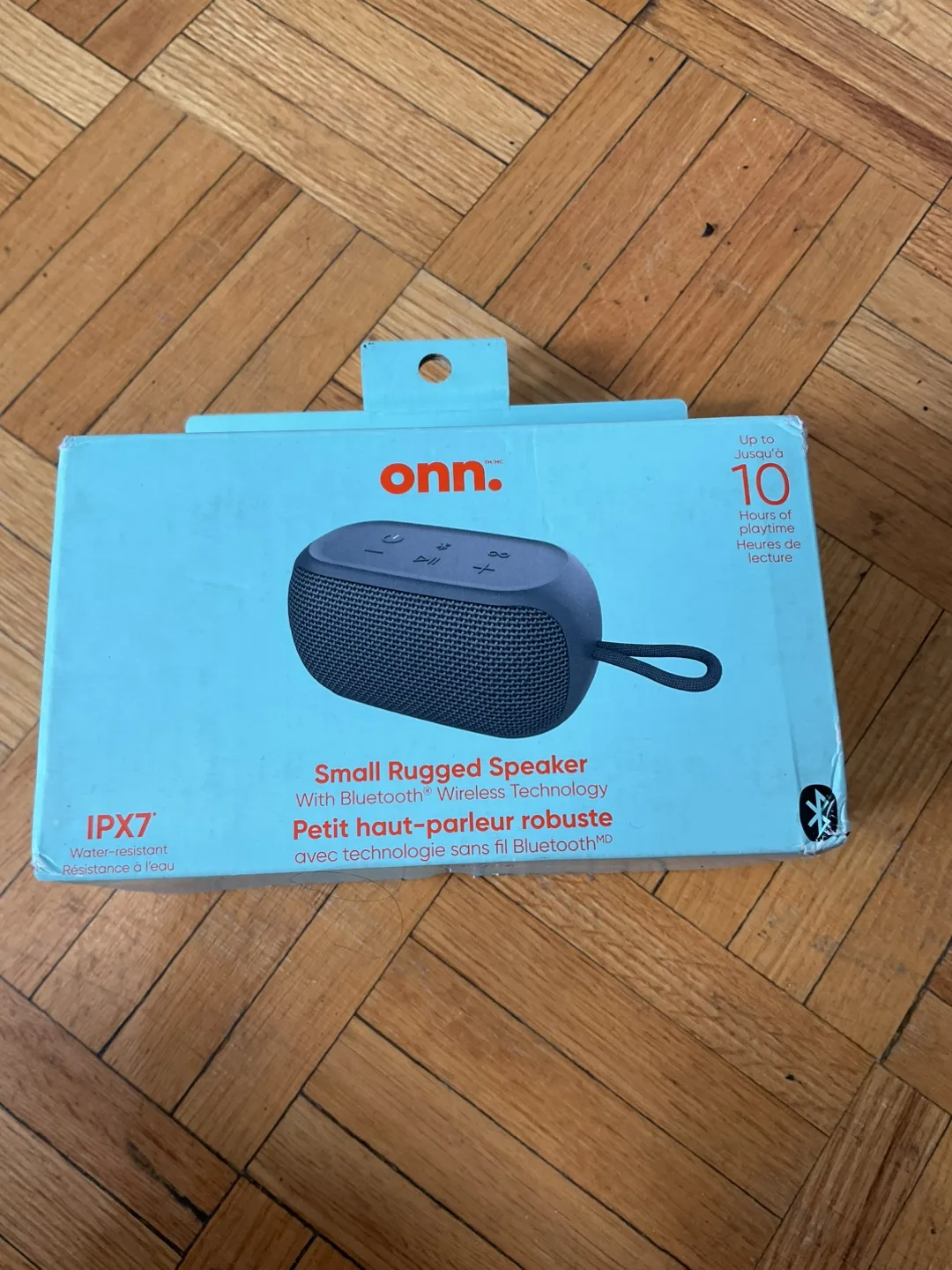 Bluetooth Speaker and headphones thumbnail