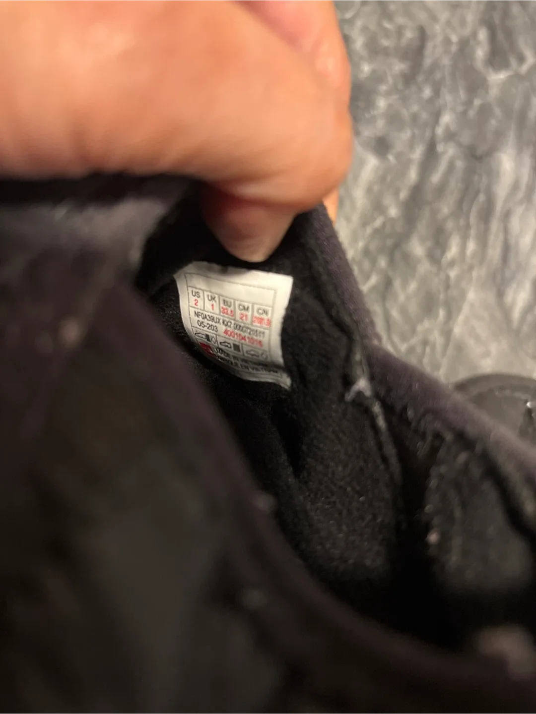 🥕The North Face Black Slippers - US Size 2 image indicator(2)