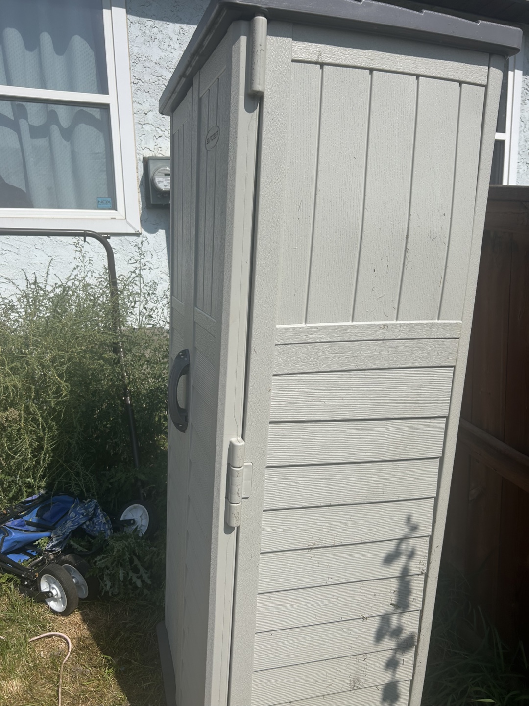 Suncast Outdoor Vertical Storage Shed - photo 2