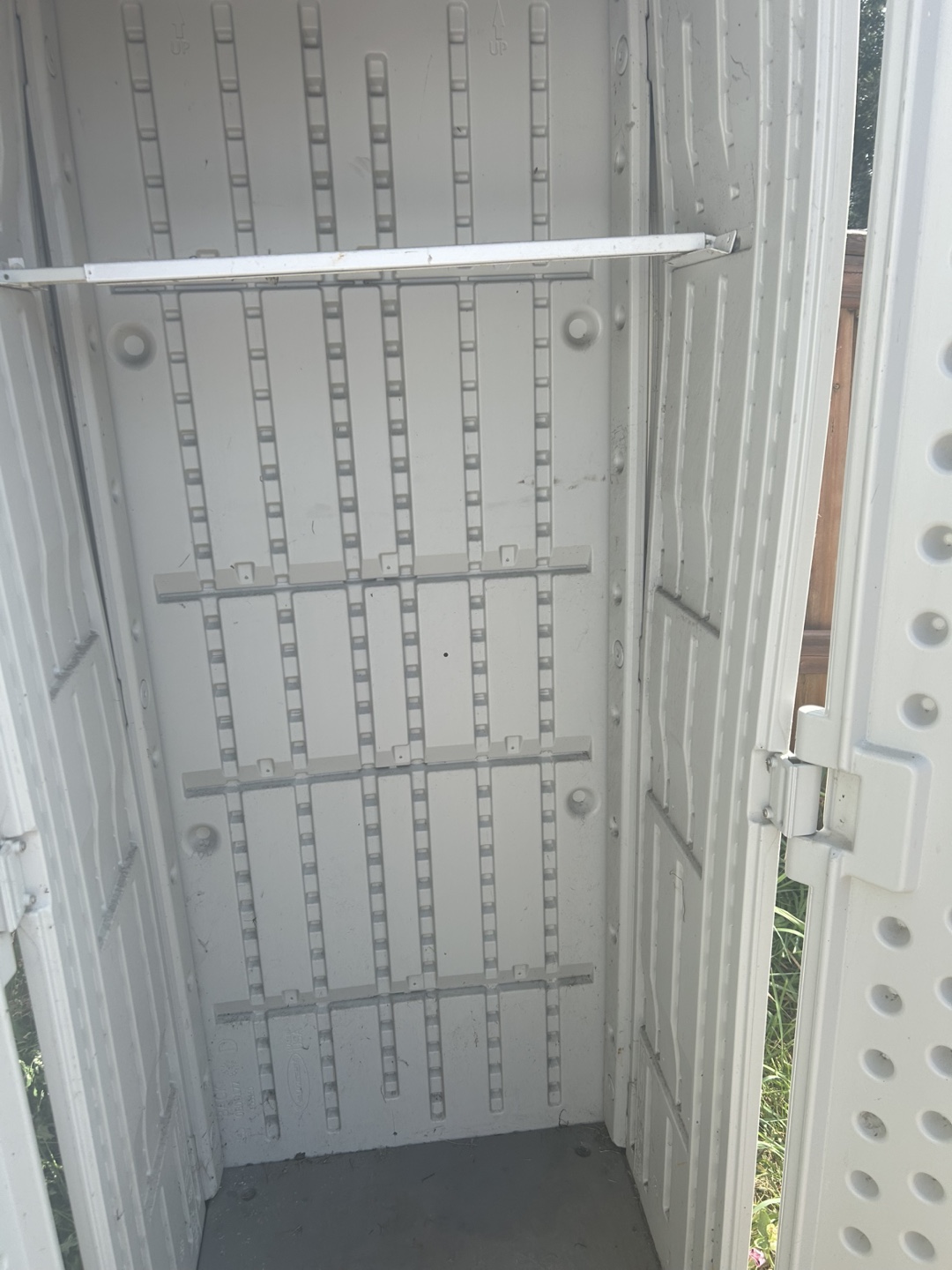 Suncast Outdoor Vertical Storage Shed - photo 3