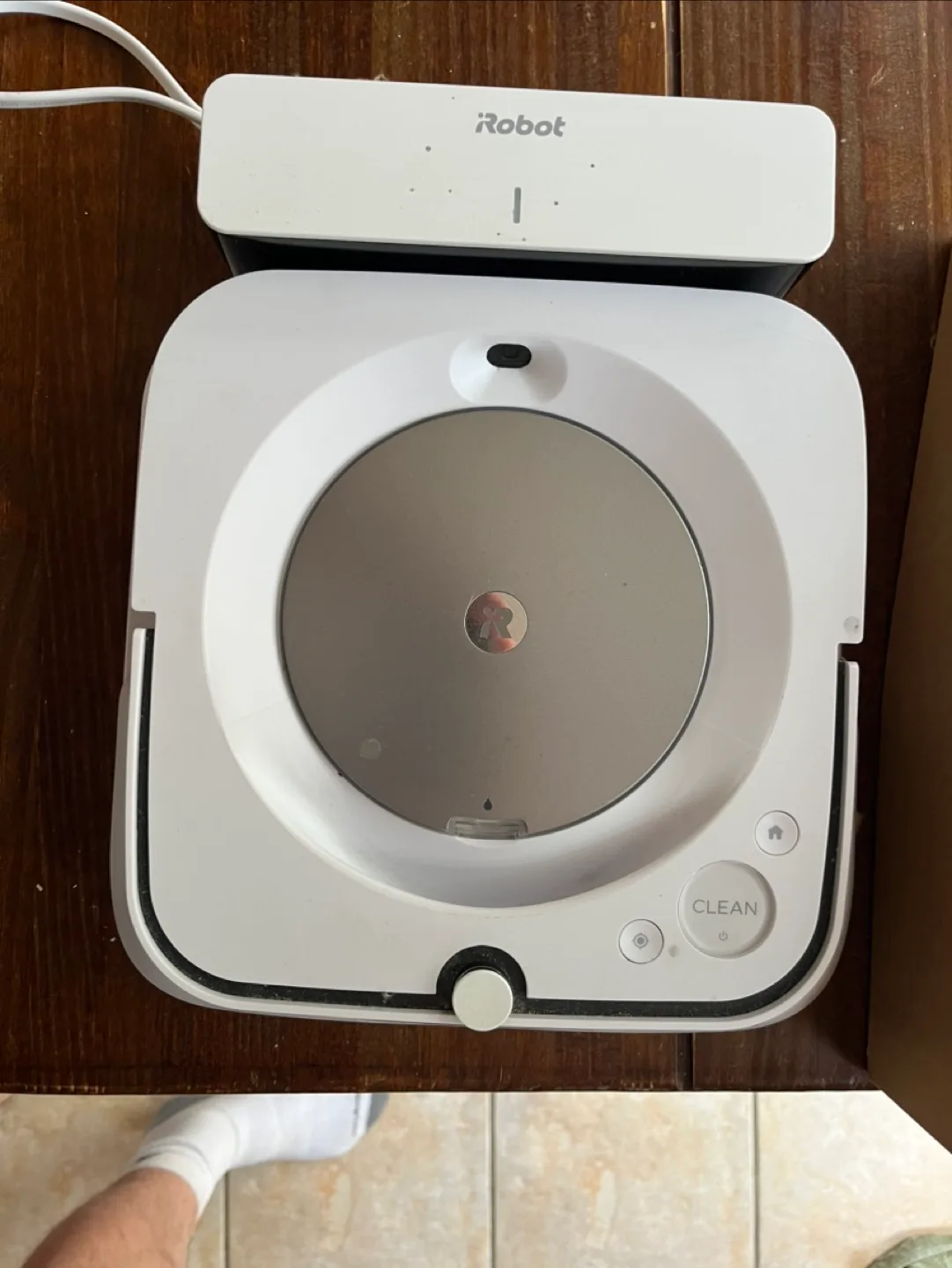 iRobot Braava Jet M6 Model 6652A image indicator(2)