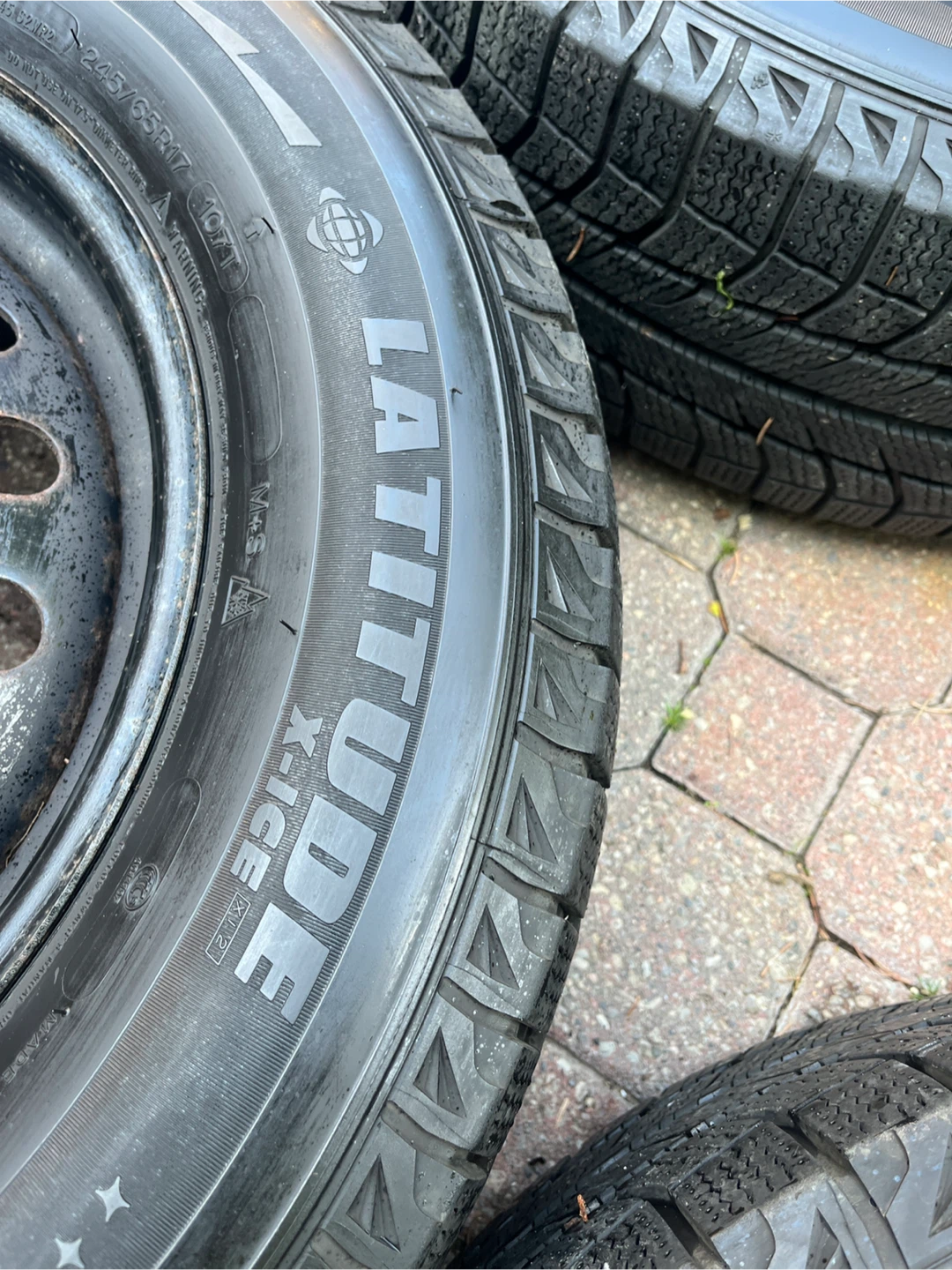 Michelin Tires + rims(17) 5x114.3 - photo 2